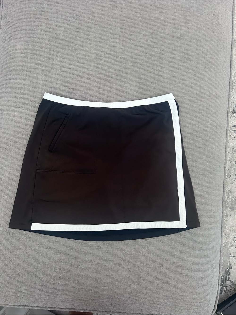 Izod  Black Mini Skort with White Trim golf tennis